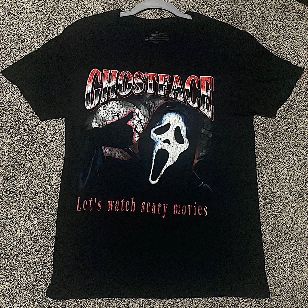 Graphic tee, colors:washed black/red/white/navy blue/grey, condition: goodSize:M